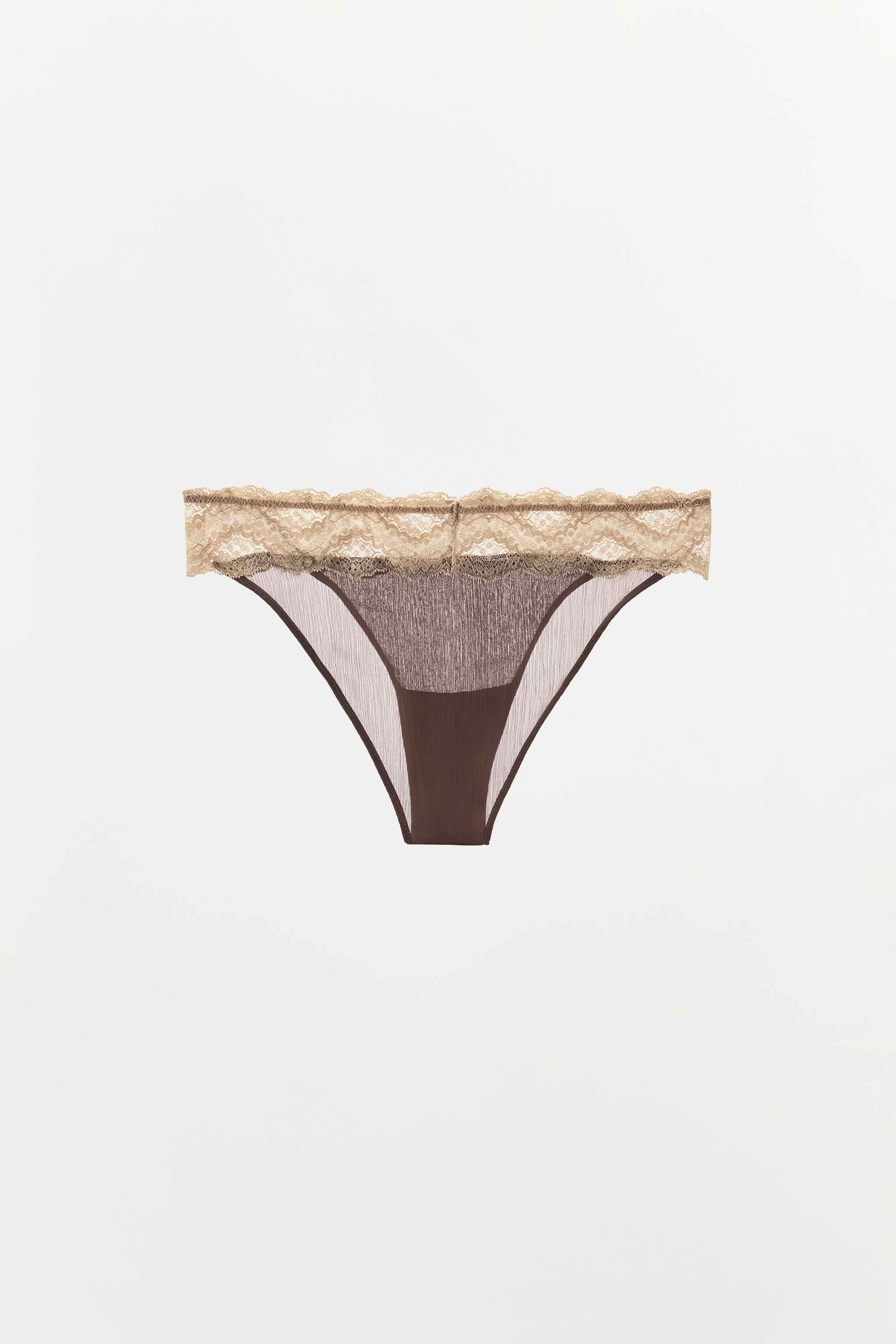 CULOTTE DENTELLE CONTRASTÉE